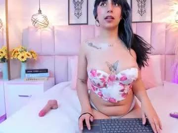 Explore our live girls sluts from our Custom and Multi clubs and checkout exclusive access to highly interactive content, such as shape, hair, titties, pussy type and many more.