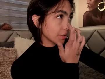 luucy___ from Chaturbate