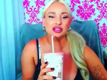 luxuriaaa from Chaturbate