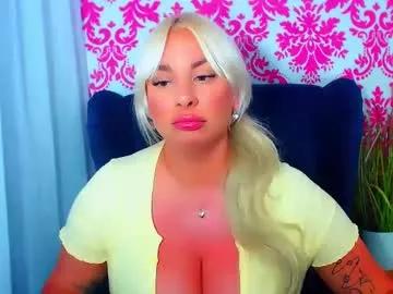 luxuriaaa from Chaturbate