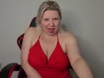 luxury_white from Chaturbate