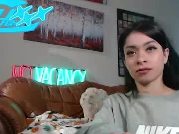 luxxxthefox from Chaturbate