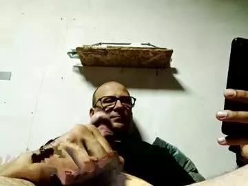 lyelik from Chaturbate