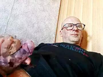 lyelik from Chaturbate