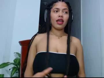 lylii_evans from Chaturbate