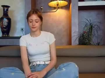 lynnaappling from Chaturbate