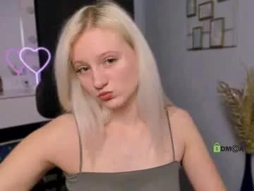 madam_ulis from Chaturbate