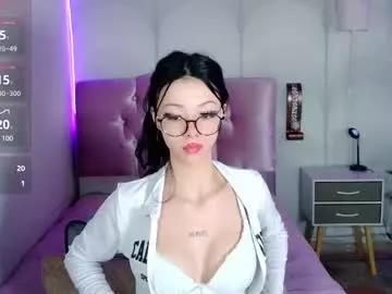 Explore our live girls sluts from our Custom and Multi clubs and checkout exclusive access to highly interactive content, such as shape, hair, titties, pussy type and many more.