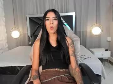 Explore our live girls sluts from our Custom and Multi clubs and checkout exclusive access to highly interactive content, such as shape, hair, titties, pussy type and many more.