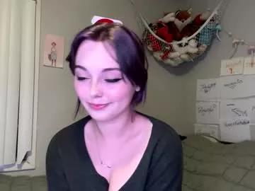 mamiclouds from Chaturbate