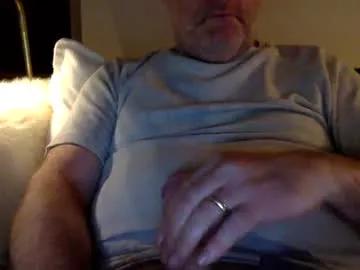 married_danny from Chaturbate