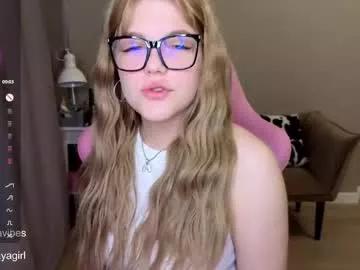 maya_blonde18 from Chaturbate