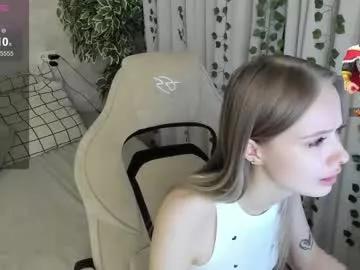 mell_milles from Chaturbate