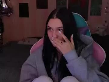 mella_freya from Chaturbate