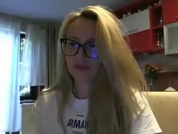 melly_rosey from Chaturbate