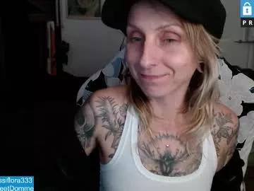 mesmerizing_tati333 from Chaturbate