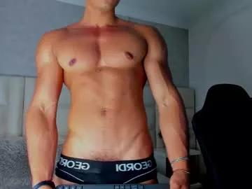 michael_reinolds from Chaturbate is Freechat