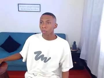 miiloo18 from Chaturbate
