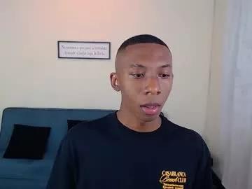 miiloo18 from Chaturbate