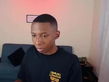 miiloo18 from Chaturbate