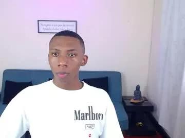 miiloo18 on Chaturbate