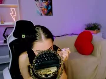 Explore our live girls sluts from our Custom and Multi clubs and checkout exclusive access to highly interactive content, such as shape, hair, titties, pussy type and many more.