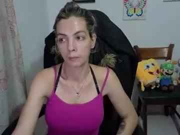Explore our live girls sluts from our Custom and Multi clubs and checkout exclusive access to highly interactive content, such as shape, hair, titties, pussy type and many more.