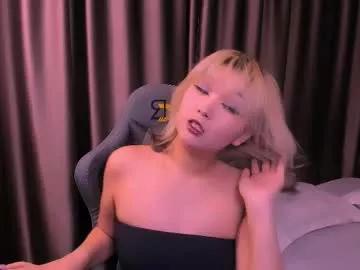 milla_waves from Chaturbate