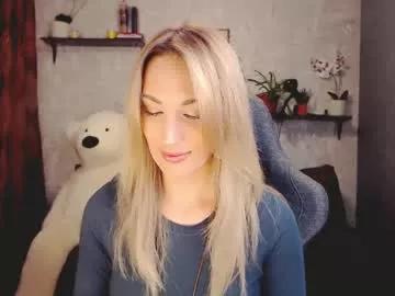 millaxqueen from Chaturbate