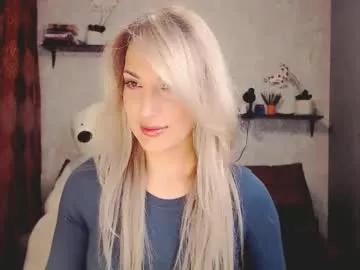 millaxqueen from Chaturbate