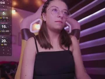 milly_kenner from Chaturbate