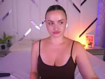 minifox_ from Chaturbate