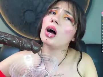Explore our live girls sluts from our Custom and Multi clubs and checkout exclusive access to highly interactive content, such as shape, hair, titties, pussy type and many more.