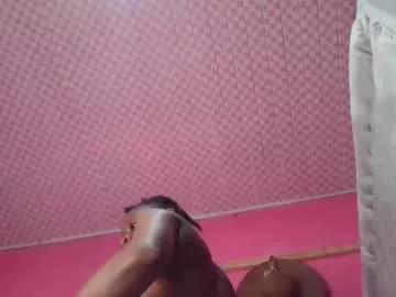 miss_belllo from Chaturbate