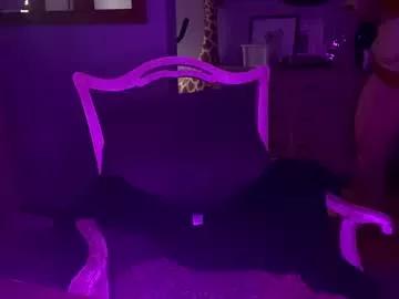 misschampagnecheeks from Chaturbate