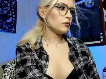 missluna27 from Chaturbate