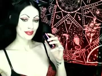 missmoondoll from Chaturbate