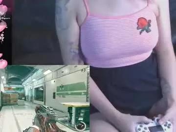 mmmmdarling from Chaturbate