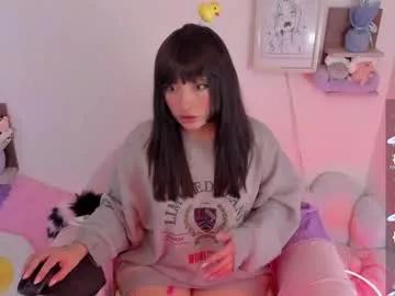 mollylewis18 from Chaturbate