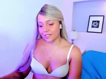 Explore our live girls sluts from our Custom and Multi clubs and checkout exclusive access to highly interactive content, such as shape, hair, titties, pussy type and many more.