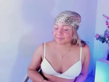mollylogan11 from Chaturbate