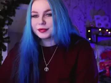 moon_valkyriie from Chaturbate