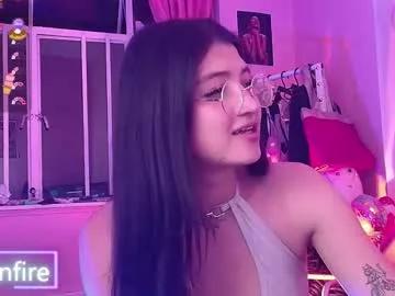 moonfiredance from Chaturbate