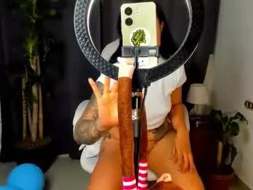 moonie_baddie31 from Chaturbate