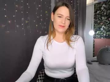 moonshineee_ from Chaturbate