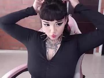 Explore our live girls sluts from our Custom and Multi clubs and checkout exclusive access to highly interactive content, such as shape, hair, titties, pussy type and many more.
