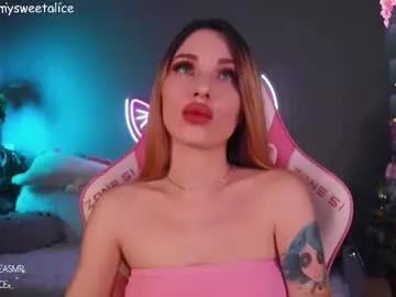 Explore our live girls sluts from our Custom and Multi clubs and checkout exclusive access to highly interactive content, such as shape, hair, titties, pussy type and many more.