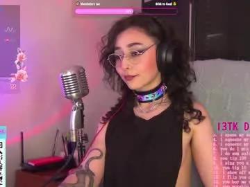 nadanadiaa from Chaturbate