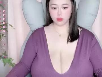 nanabigbobo from Chaturbate