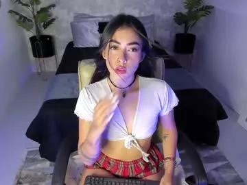 Explore our live girls sluts from our Custom and Multi clubs and checkout exclusive access to highly interactive content, such as shape, hair, titties, pussy type and many more.